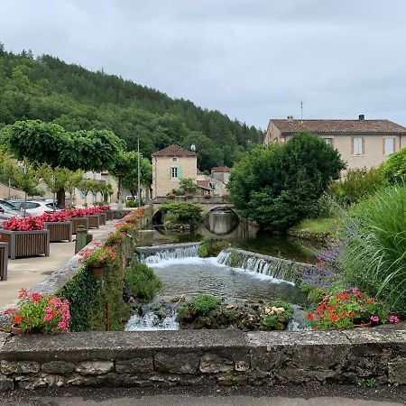 Stylish One Bedroom Apartment In A Lovely Village Saint-Vincent-Rive-dʼOlt Eksteriør billede